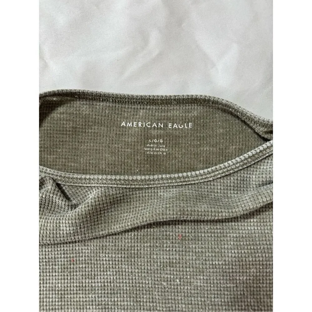 American Eagle Top - Picture 3 of 3